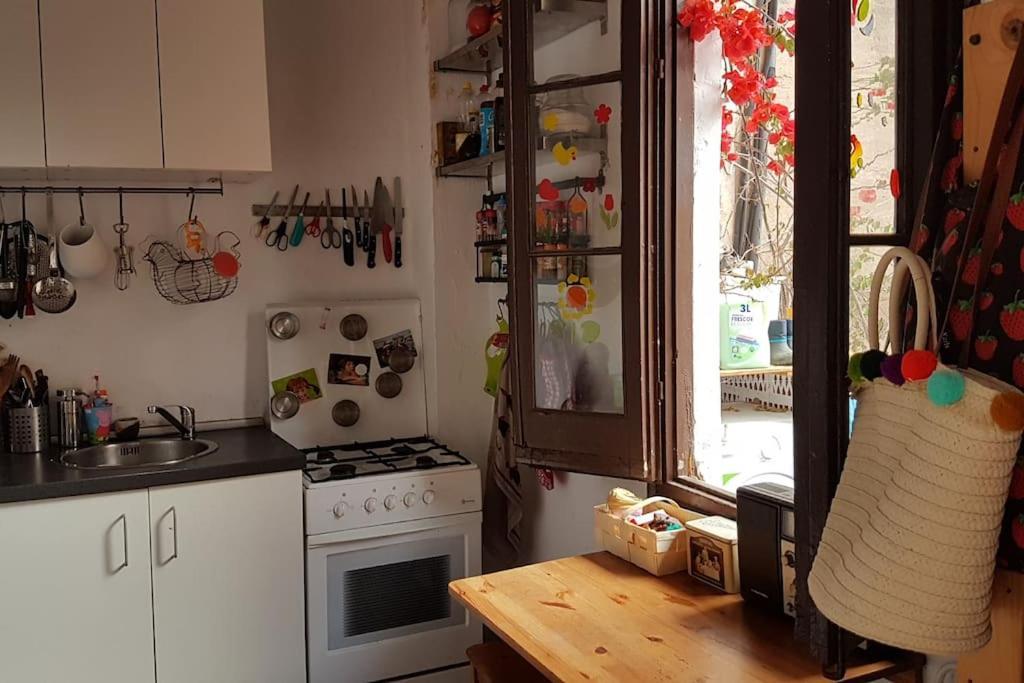 Privat overnatting Small In Sants With Huge Terrace *